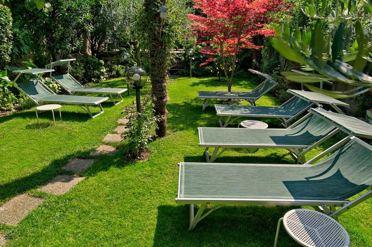 Hotel Erika 말세진느 외부 사진