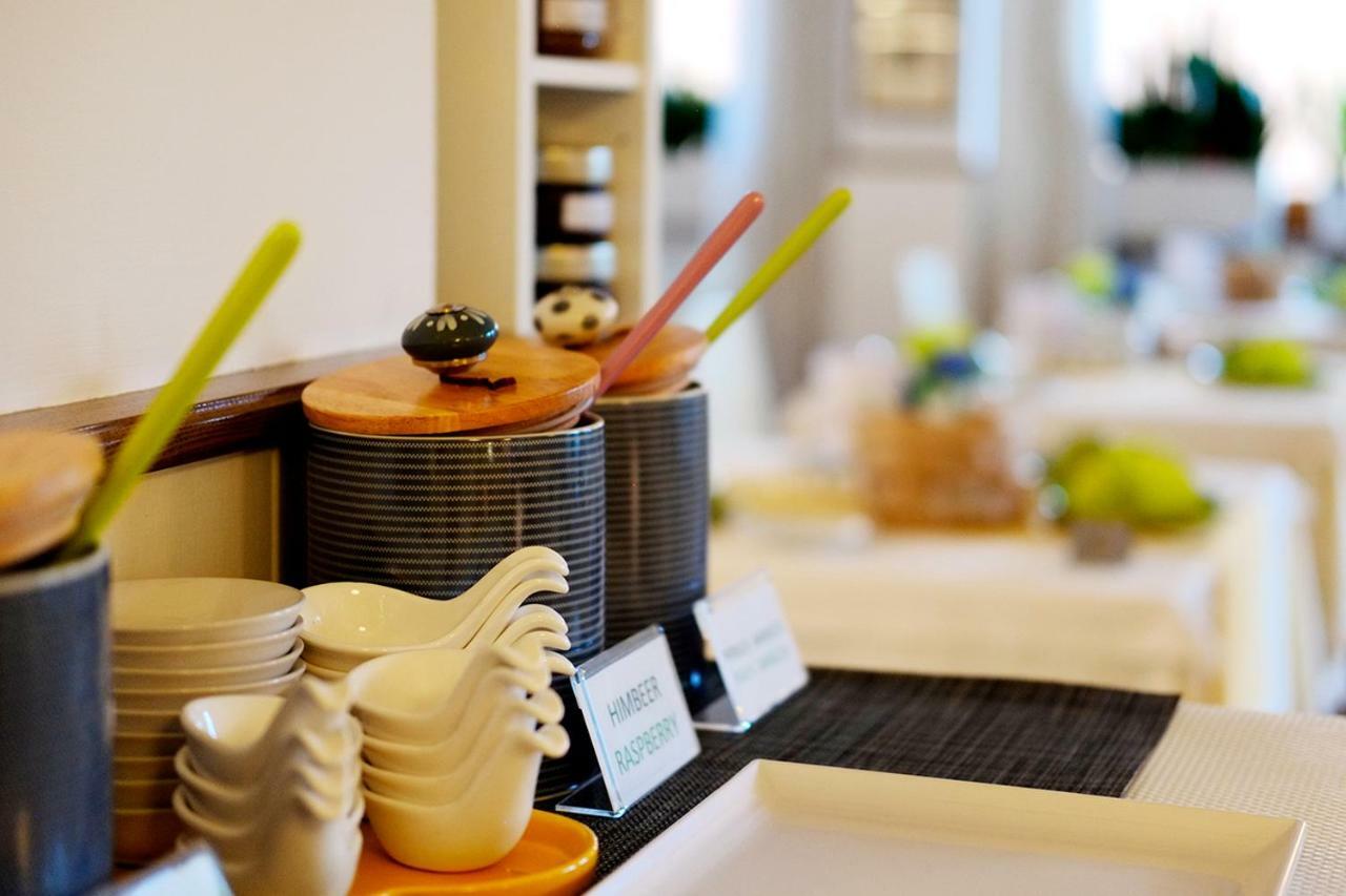 Hotel Erika 말세진느 외부 사진
